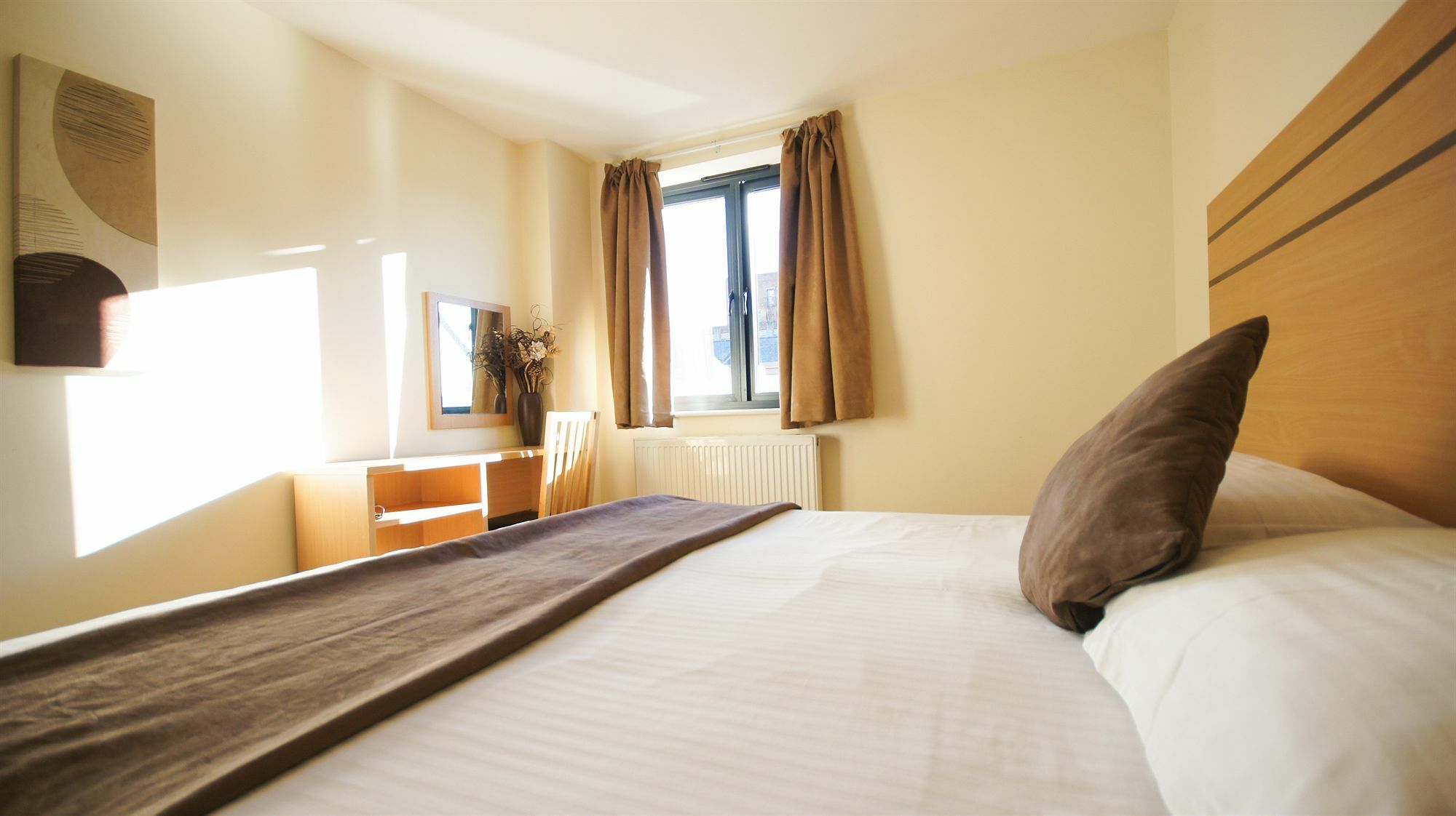 Crompton Court Apartments London Exterior photo