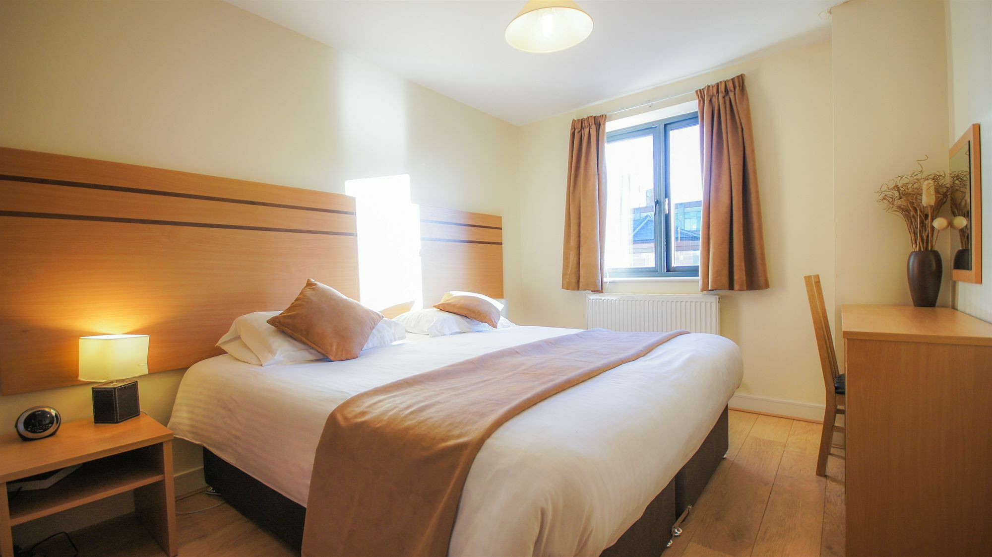 Crompton Court Apartments London Exterior photo